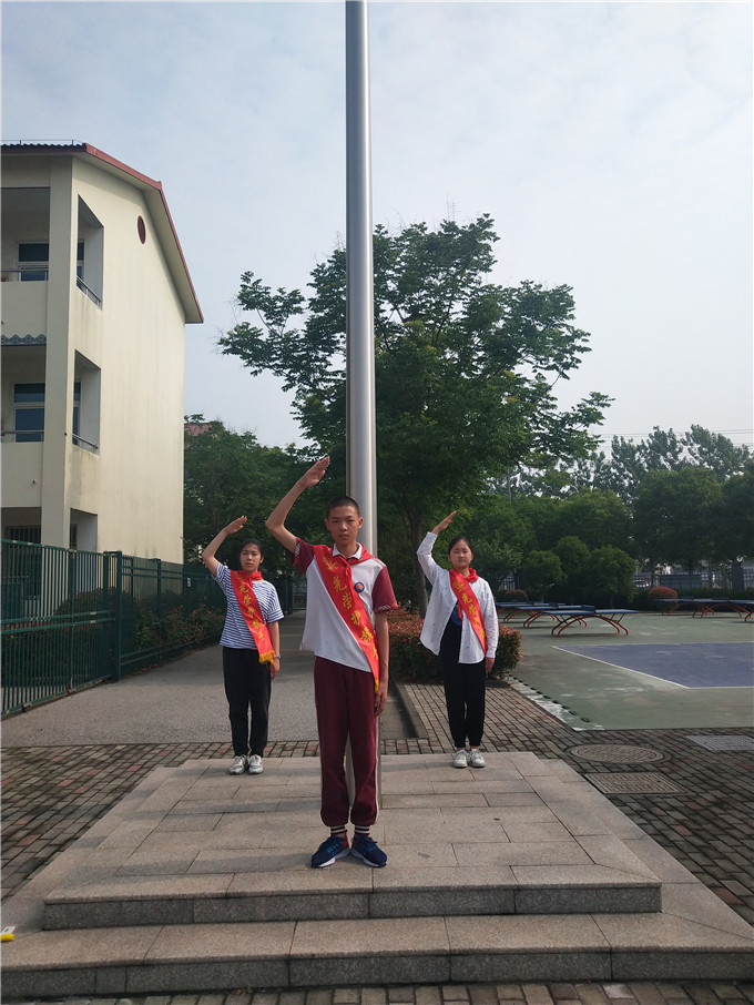 1c5d0948cb3243b88314b5006972c76c.jpg