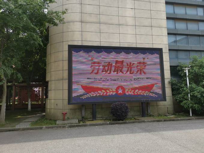 5d6acd7ad70048e49b94ab3df2b97263.jpg