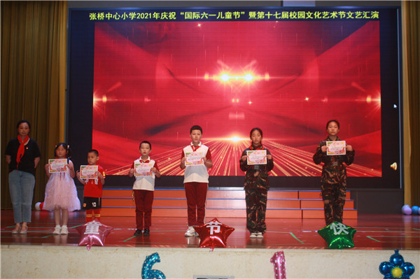 cb86bd49c26a46f39e24e118e328983c.jpg