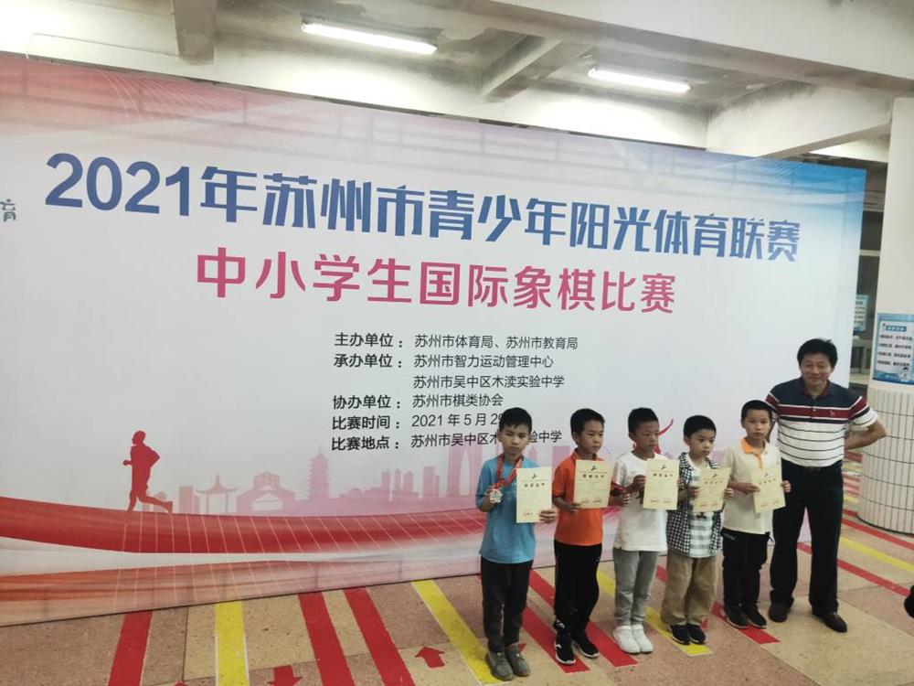 4b68ab2029b747b28bfe81135889b73a.jpg