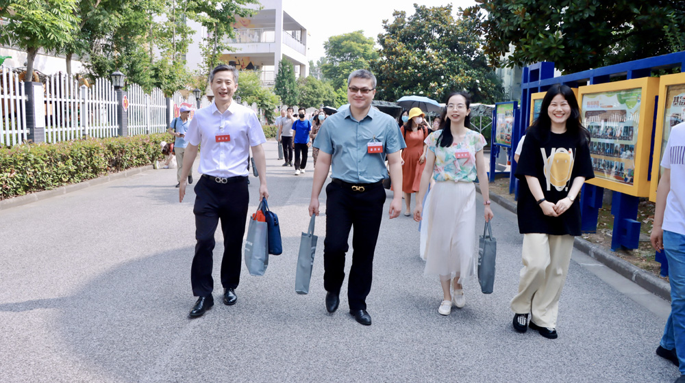 f1dcc7ce2ec044bda18b6227cf44ecc8.JPG