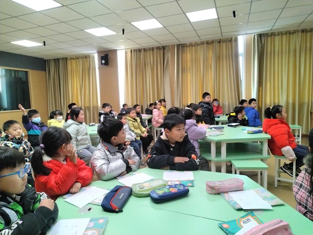 ede4bedfcffa4ce5abe0a7a6437ca28d.jpg