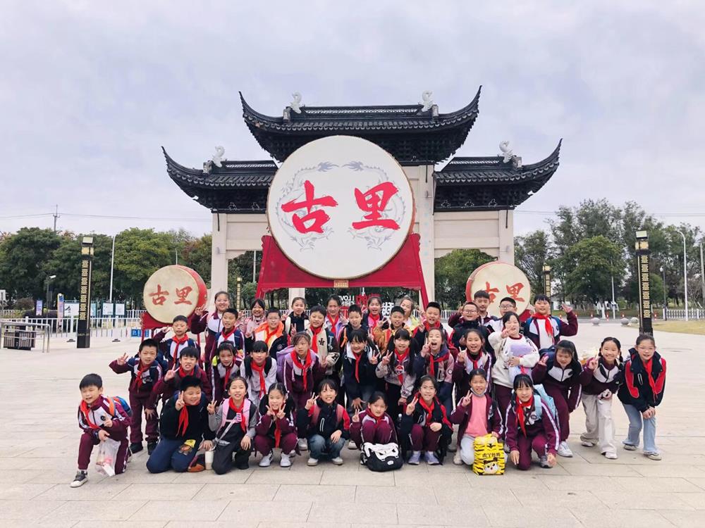 c062d9248da547a9a828cc1be905580b.jpeg c062d9248da547a9a828cc1be905580b.jpeg